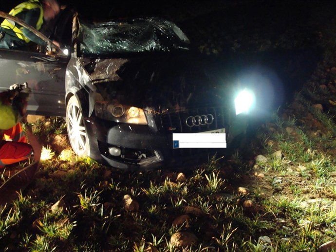 Vehículo siniestrado durante la persecución.