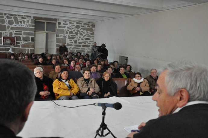 GUILLERME DENUNCIA QUE A REDUCCIÓN NUN 60% DAS AXUDAS DA XUNTA PARA A XUBILACIÓN