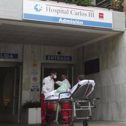 Hospital Carlos III, camilla, gripe