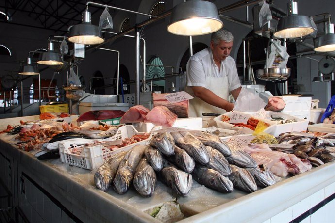 Mercado de pescados en Andalucía