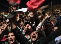 Mubarak dimite de la Presidencia