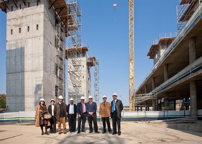 Reunión Equipos Infraestructuras A Tech (Con Foto)