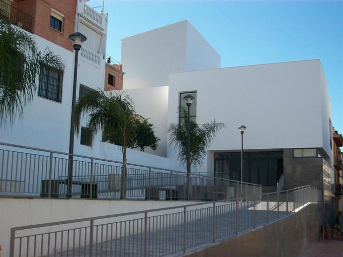 Fachada del Teatro Municipal de Cártama