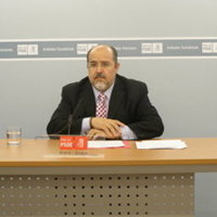 Prieto (PSE) reitera al PNV que debe poner como "primera exigencia" la disolución de ETA "ya"