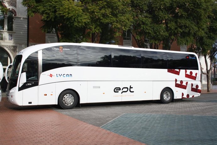 Imagen de uno de los autobuses