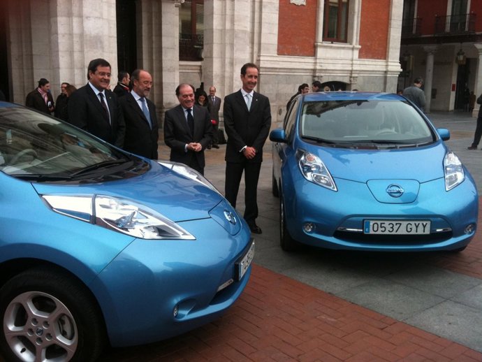 El alcalde de Valladolid y Nissan