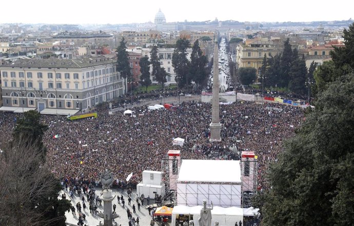Manifestación en Roma contra Berlusconi