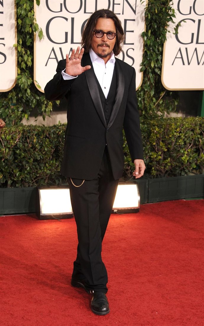 Actor Johnny Depp arrives at the 68th Annual Golden Globe Awards held at The Bev