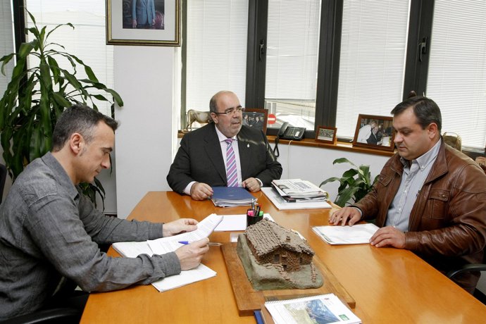 Oria y alcalde San Pedro del Romeral