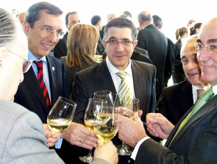Iñaki Azkuna, José Luis Bilbao e Ignacio Sánchez Galán.