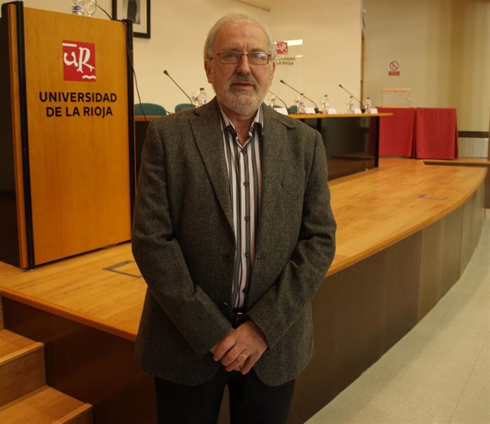 José M. Aguirre, Elegido Defensor Universitario De La Universidad De La Rioja