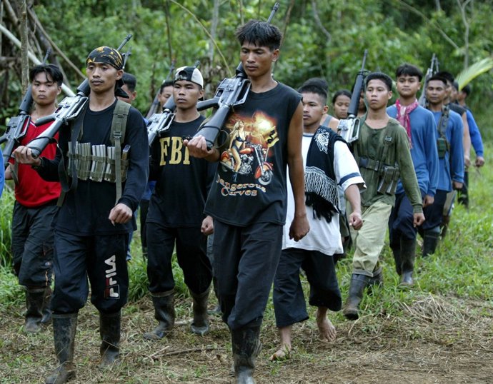 Entrenamiento de guerrilleros maoistas en Filipinas
