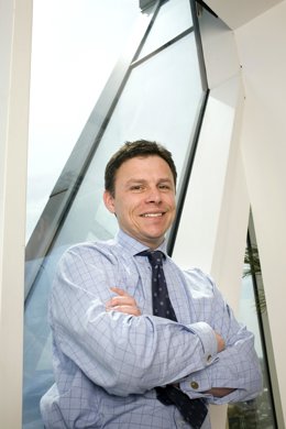 Phil Blair, directivo de HTC en Europa