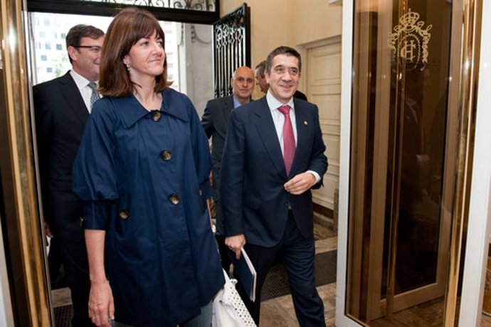 LEHENDAKARI Y MENDIA