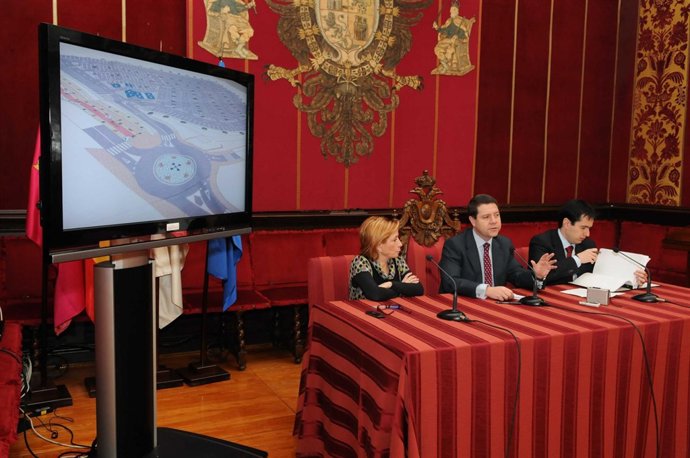 El alcalde en la presentación del proyecto para Santa Bárbara