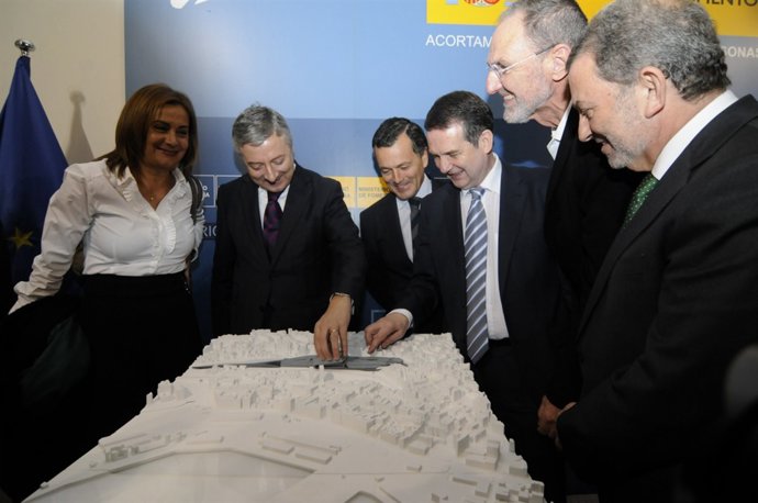 NOTA DE PRENSA Y FOTOS: Jos? Blanco Presenta El Proyecto De La Estaci?N De Alta 