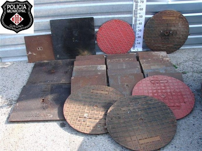 Tapas de alcantarillas robadas