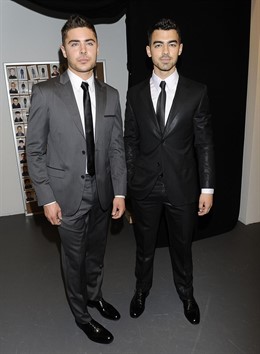 Zac Efron y Joe Jonas