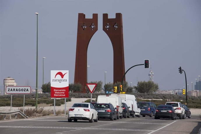 Marca de Ciudad a la entrada de Zaragoza
