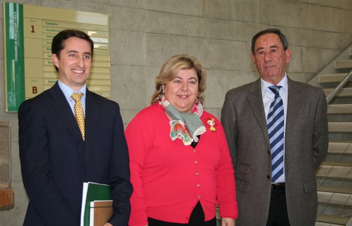 Gustavo Ródenas, Clara Aguilera y Julián Borja