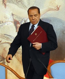 Silvio Berlusconi marcando elegancia