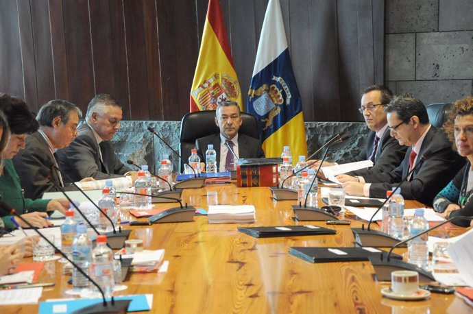 El Presidente Del Gobierno De Canarias Preside La Sesión Del Consejo De Gobierno