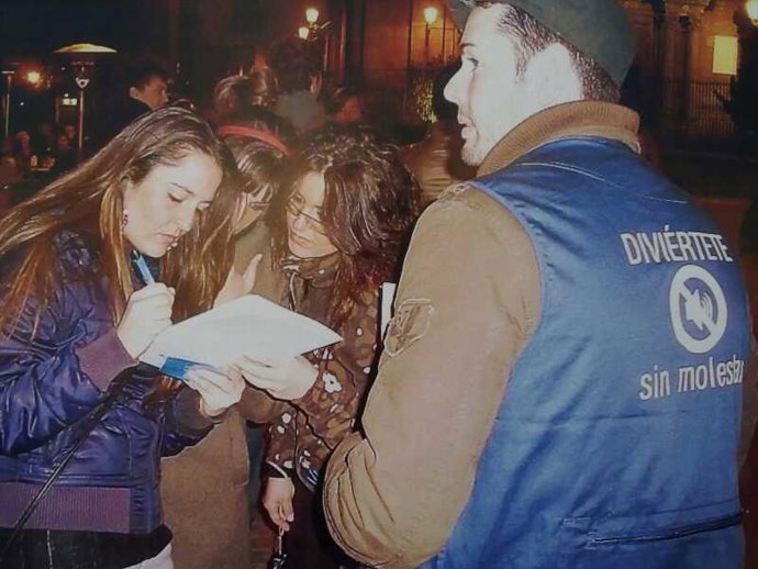 Mediadores municipales de la campaña 'Diviértete sin molestar'