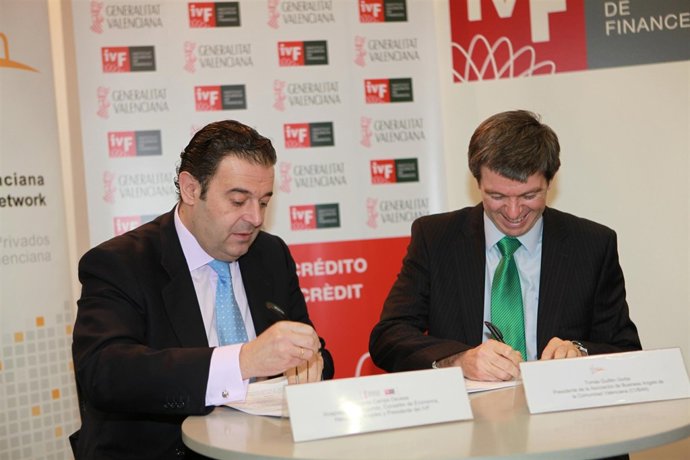 Camps y Guillén firman el convenio de colaboración en Forinvest.