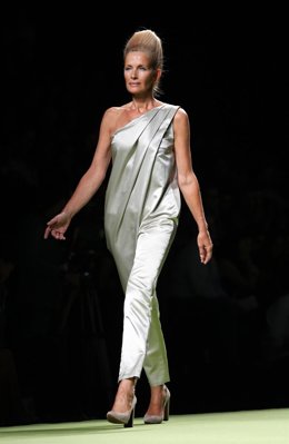 Modelo de Duyos en Cibeles Madrid Fashion Week