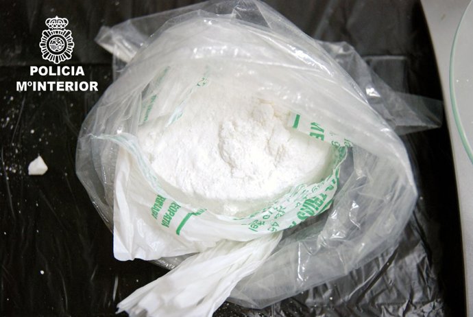 Policía Nacional (El CNP Detiene En Mérida A Tres Jóvenes Por Tráfico De Drogas)