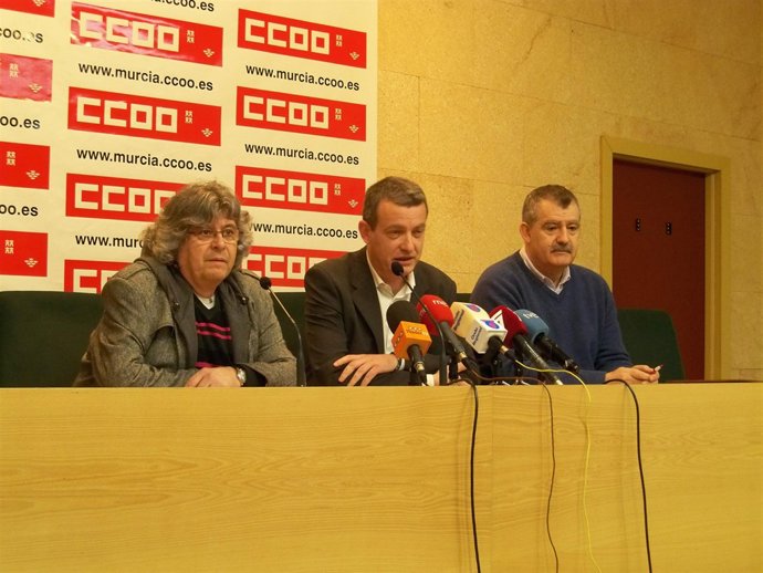 Jordi Ribó, Daniel Bueno y Ángel Torregrosa presentan las guías 'La Economía Soc