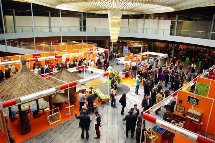 SE INAUGURA EXPOPLAYAS EN TORREMOLINOS