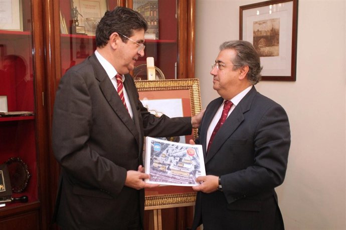 Sevilla (andalucia)- Zoido presentando al Colegio de Abogados de Sevilla su proy