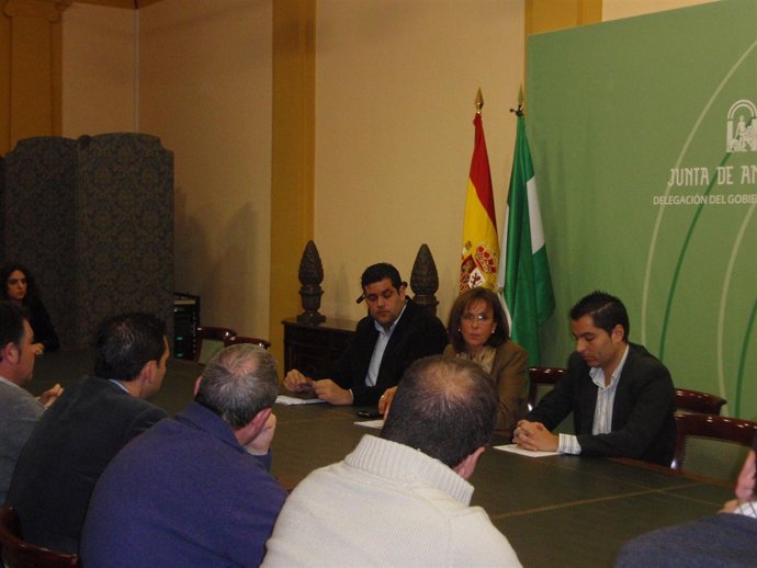 La delegada de Medio Ambiente, Remedios Martel, se reúne con ayuntamientos 