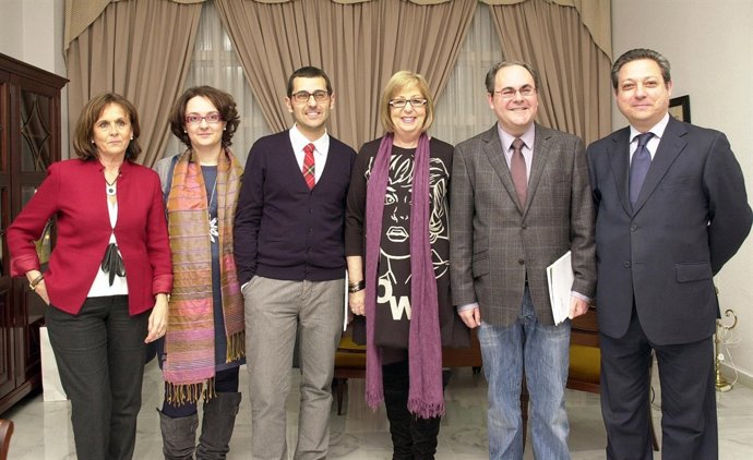 La delegada de Medio Ambiente, la decana de Derecho, la rectora de la UMA, los a