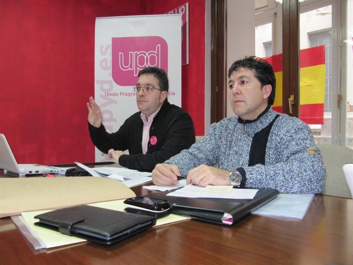 Los candidatos de UPyD defienden su programa electoral