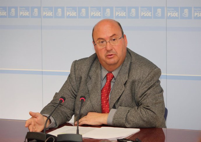 José Molina, PSOE