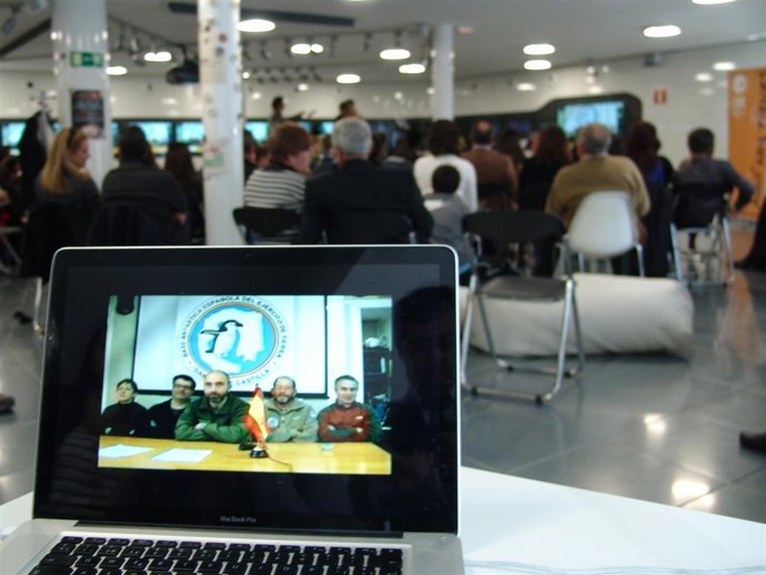 Conexión con la Antártida, desde Camon