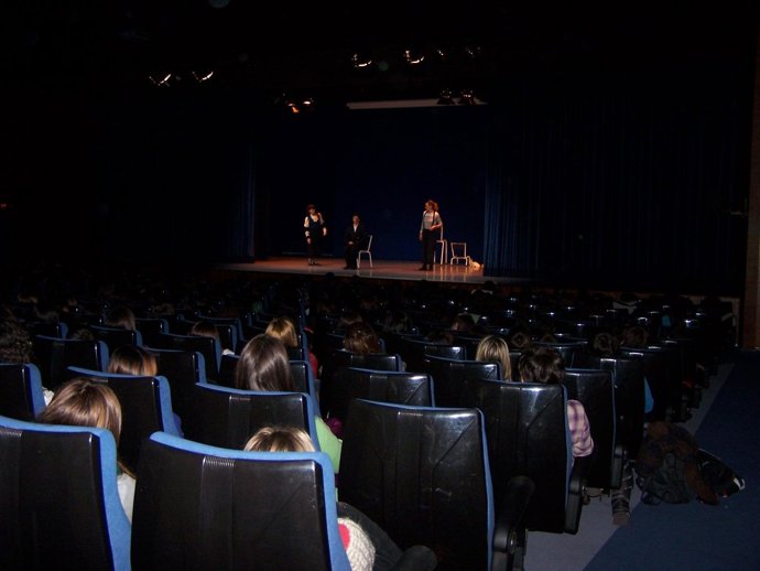Una de las sesiones de 'Al teatro en francés'