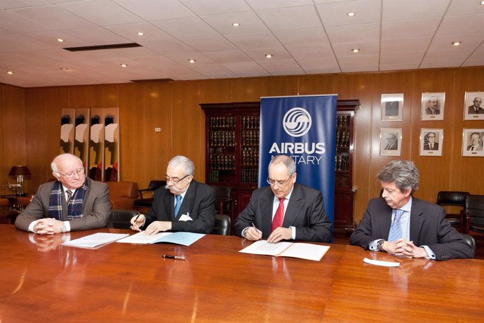 Acuerdo entre Airbus Military y la APMIB