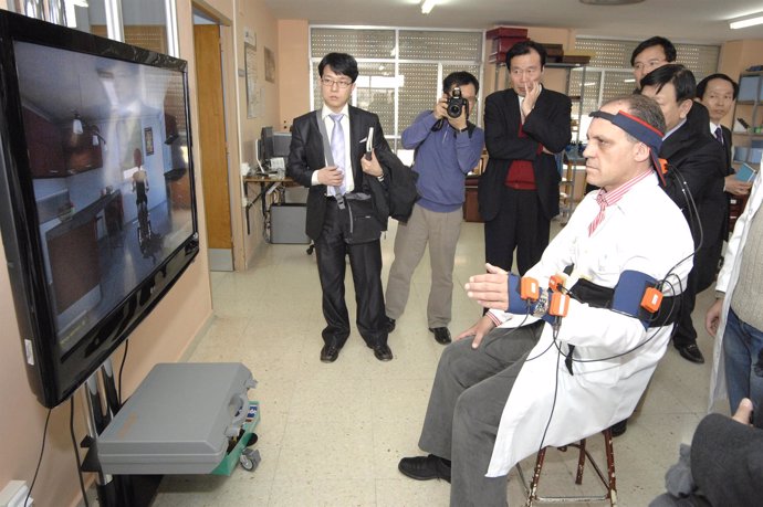 visita de coreanos a Parapléjicos