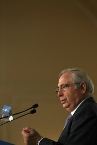 Imbroda se pregunta si las revueltas en el norte de África van a traer democracia y libertad o países al "estilo Irán"