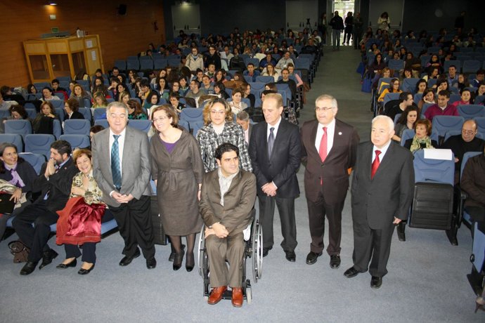 El subdelegado del Gobierno en Jaén, Fernando Calahorro; la secretaria general d