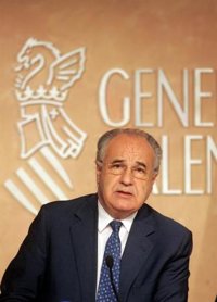 Blasco cree "brutalmente desproporcionada" la petición que el PSPV hace para Camps por la 'causa de los trajes'