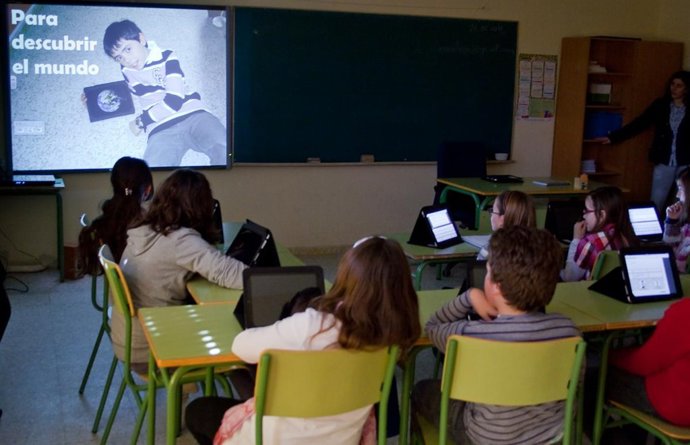 Presentación del proyecto de tabletas en aulas del CITA de Peñaranda (Salamanca)