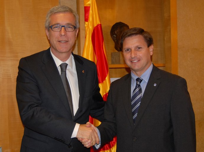 El alcalde de Tarragona, Josep Fèlix Ballesteros, y el presidente del Puerto, Jo