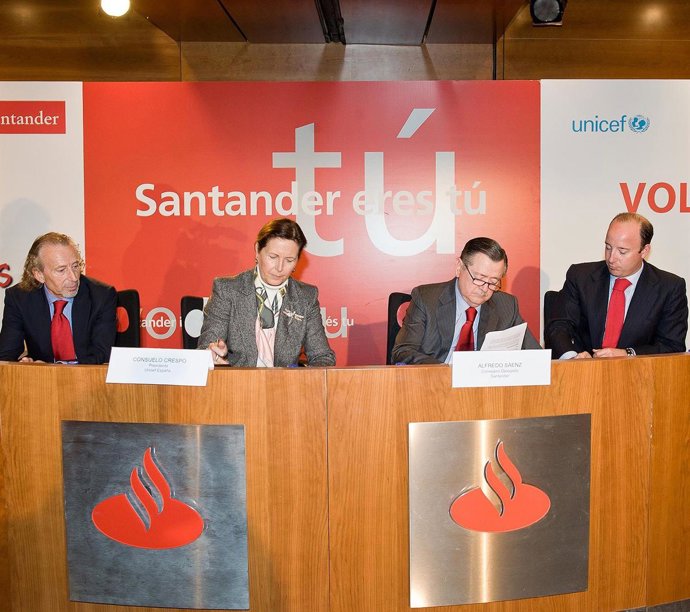 Firma Voluntarios Santander Comprometidos