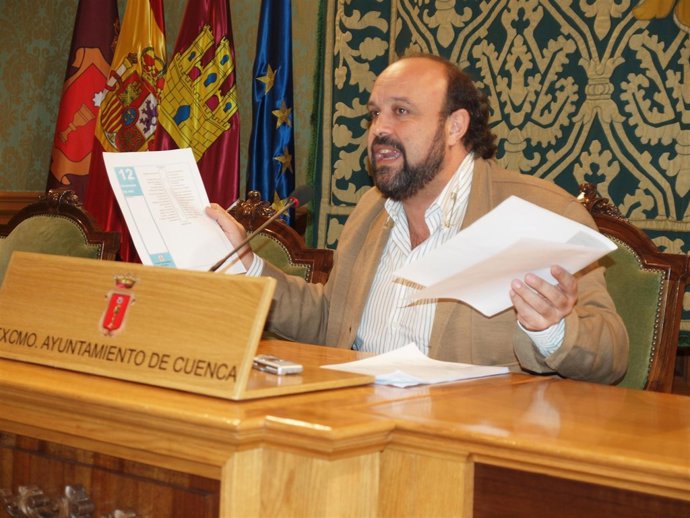El portavoz del equipo de Gobierno de Cuecna
