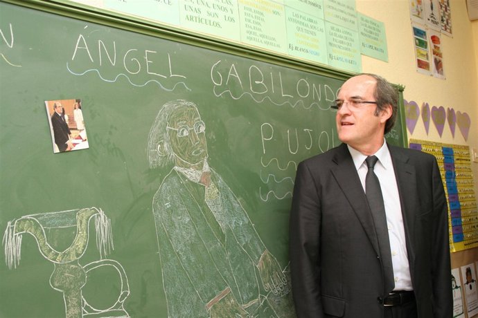Ministro de Educación, Ángel Gabilondo