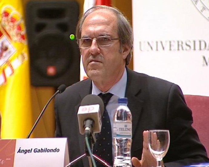  Ángel Gabilondo